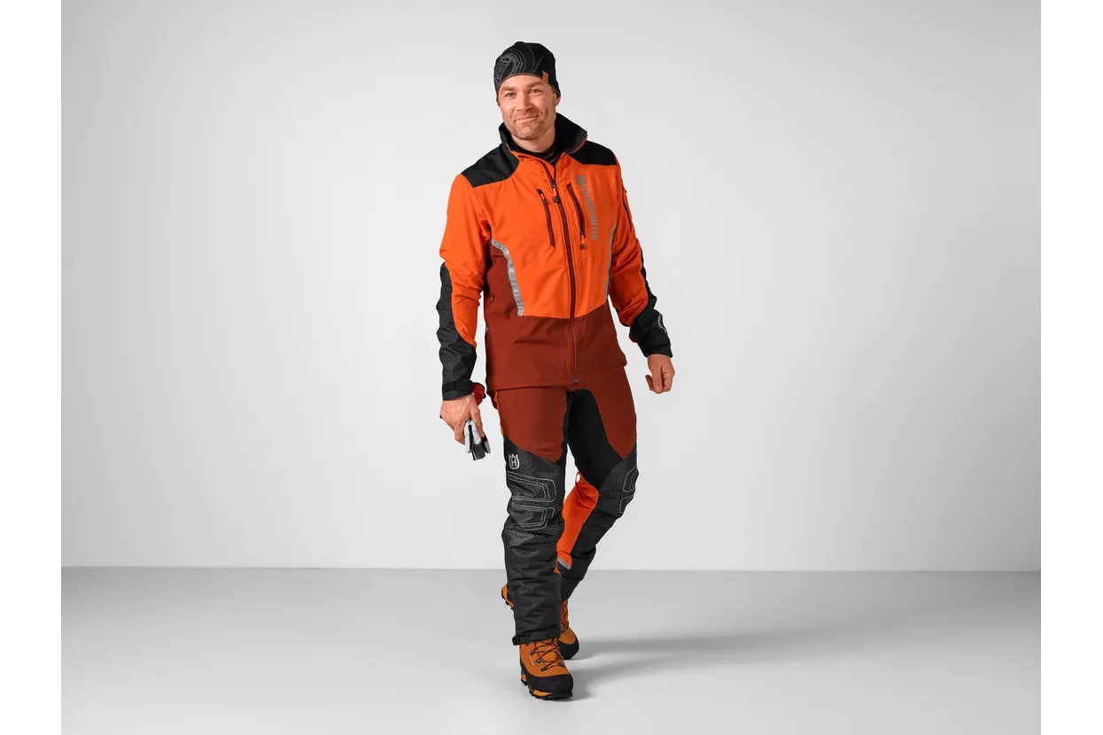 Husqvarna bunda Technical Extreme detail